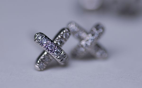 ティファニー クロスステッチ ダイヤ ピアス